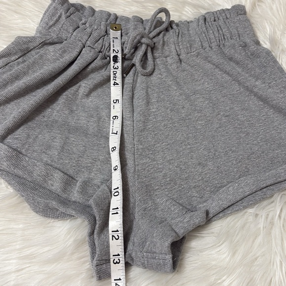 Topshop Light Grey Ribbed Tie Waist Shorts Size US 0-2 - Picture 6 of 11